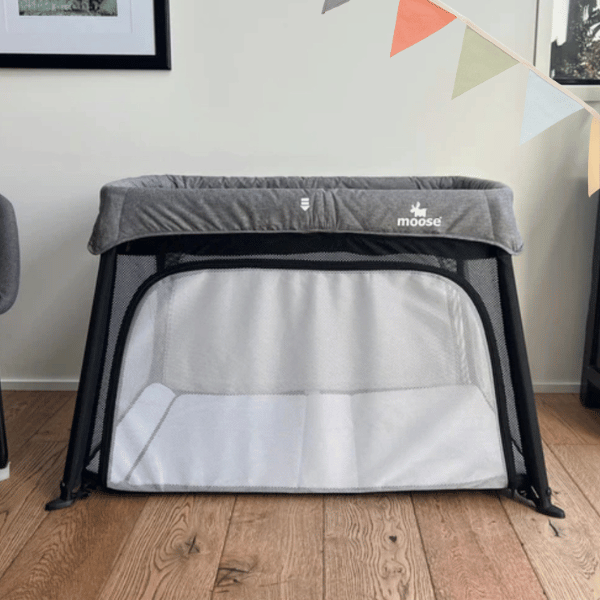 Moose Emmett Travel Cot (with 2 FREE fitted sheets)