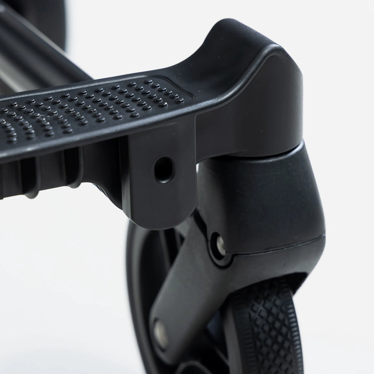 Close-up of the Milo footboard