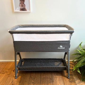 Moose Eden Co-Sleeper Crib (with two FREE mattress protectors)