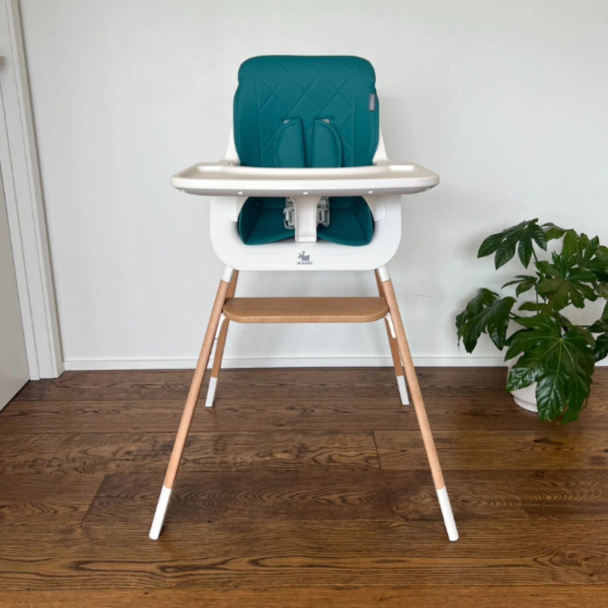Moose TED Highchair & Stool
