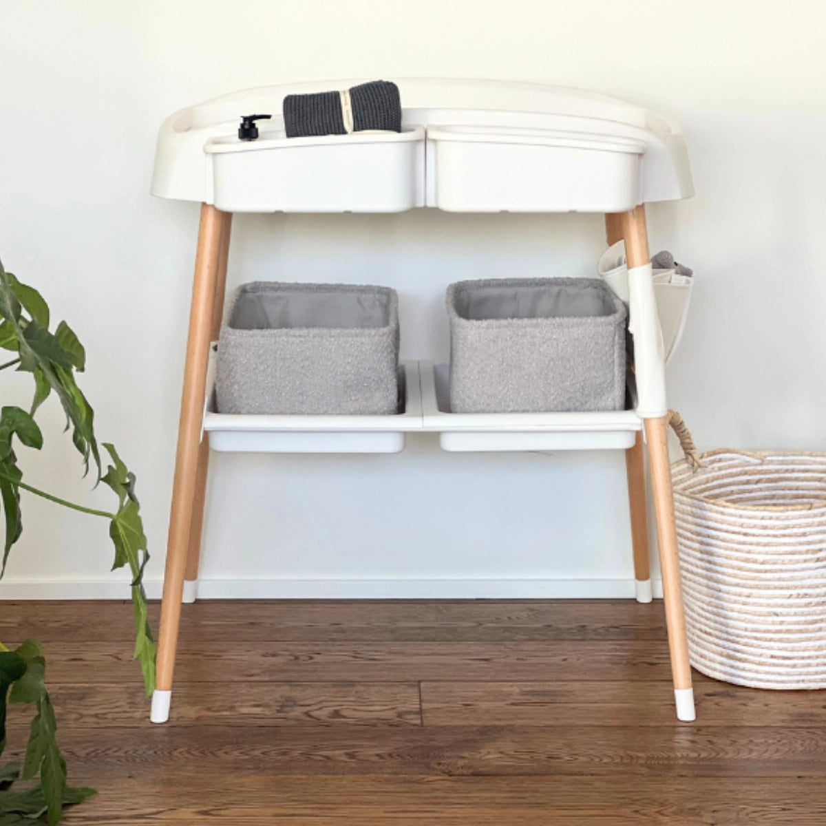 Mabel Baby Change Table (with FREE Changing Pad & Fitted Sheet)