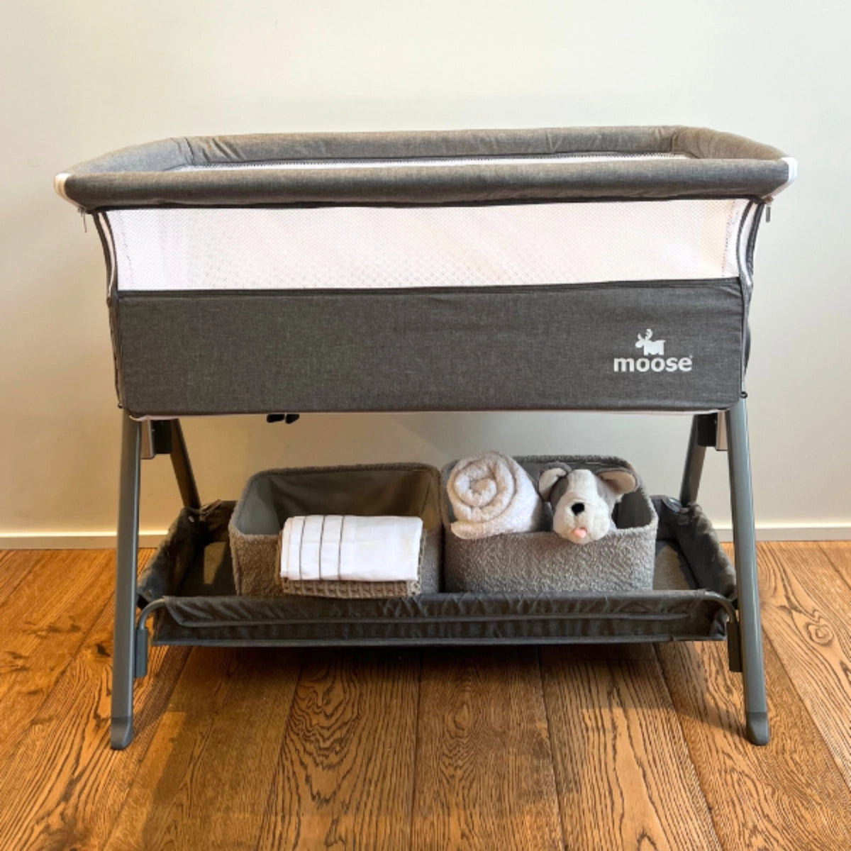 Moose Eden Co-Sleeper Crib (with two FREE mattress protectors)