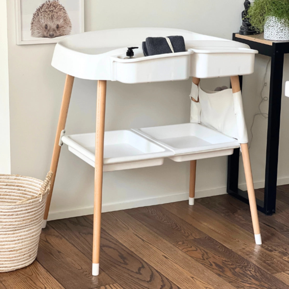 Mabel Baby Change Table (with FREE Changing Pad & Fitted Sheet)