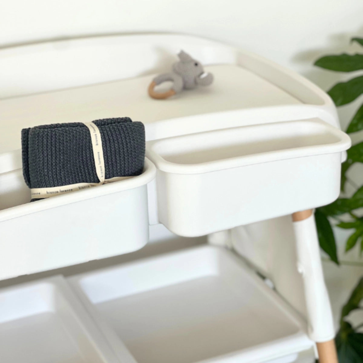 Mabel Baby Change Table (with FREE Changing Pad & Fitted Sheet)