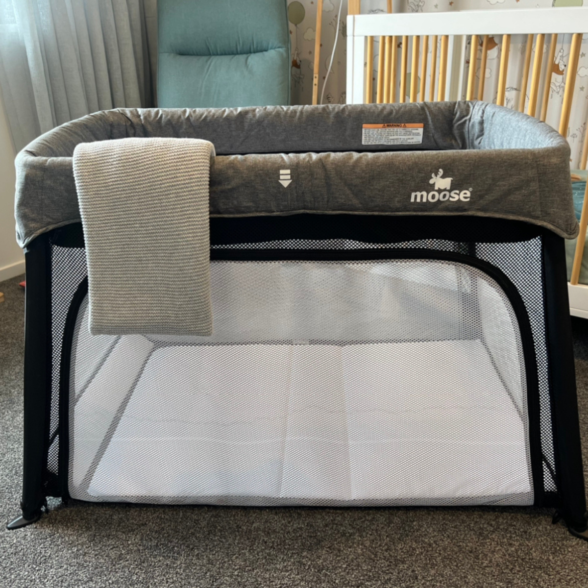 Moose Emmett Travel Cot (with Bassinet feature & 2 FREE fitted sheets)