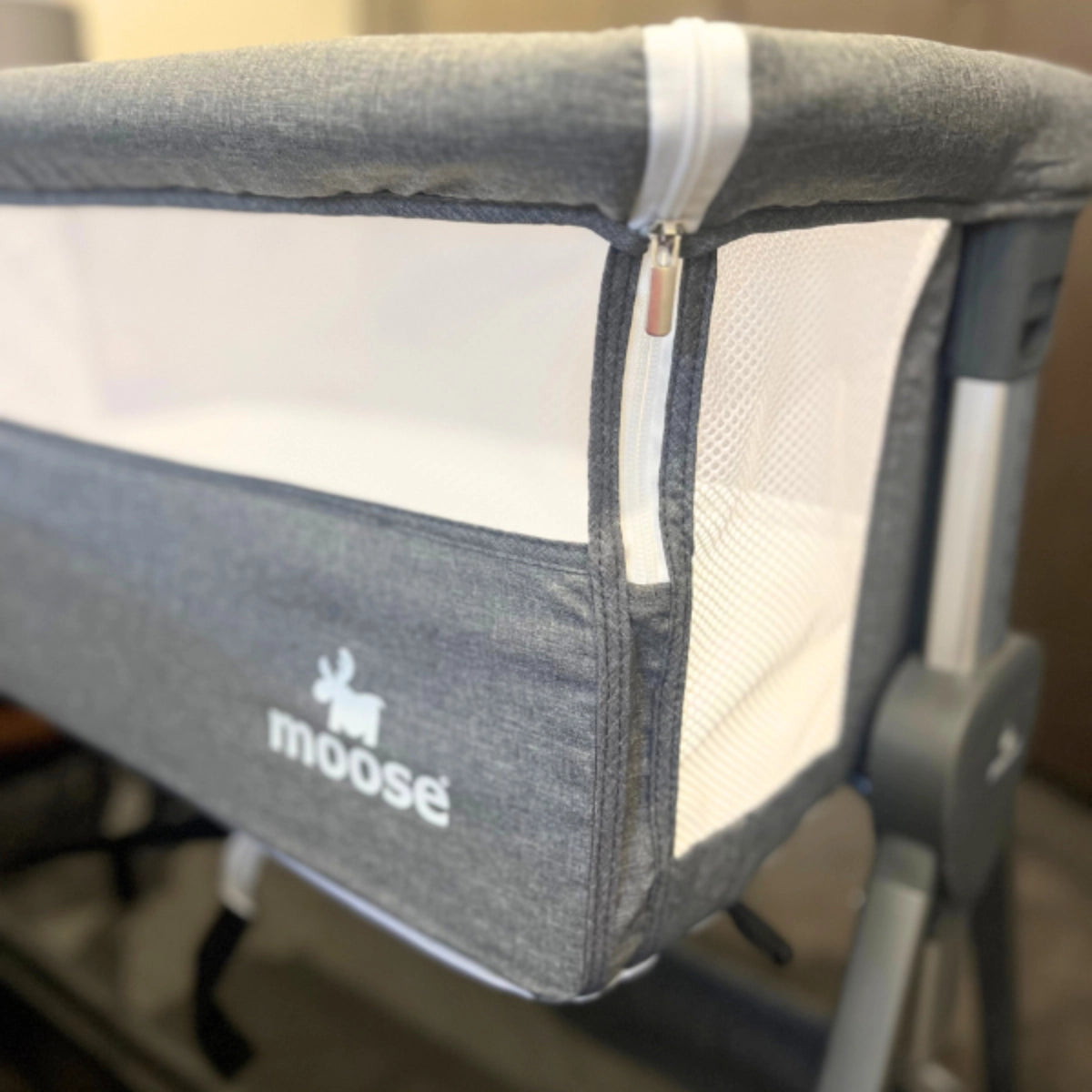 Moose Eden Co-Sleeper Crib (with two FREE mattress protectors)