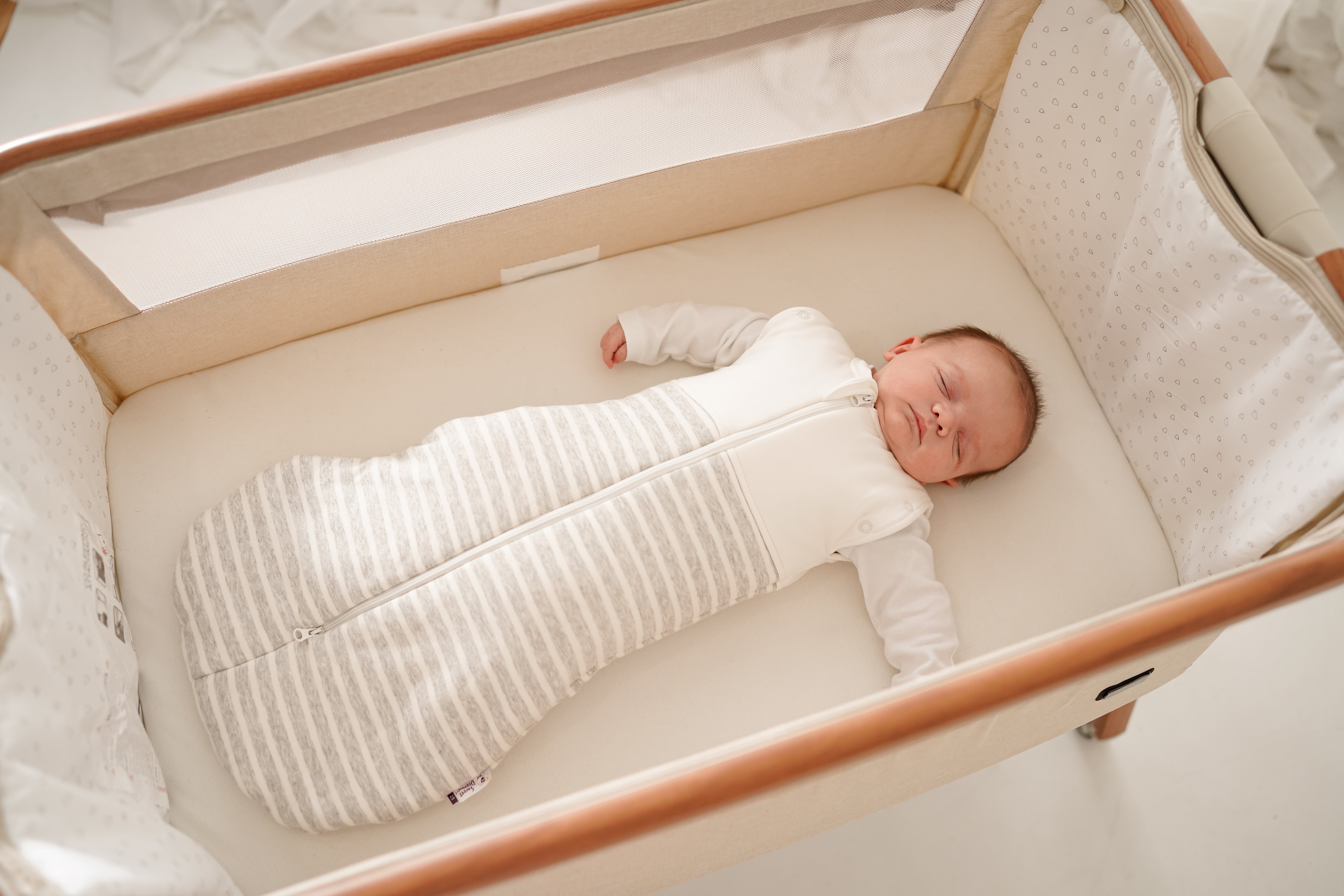 Sweet Dreamers Premium Sleep & Swaddle Transition Bag 0-3M 2.5 Tog