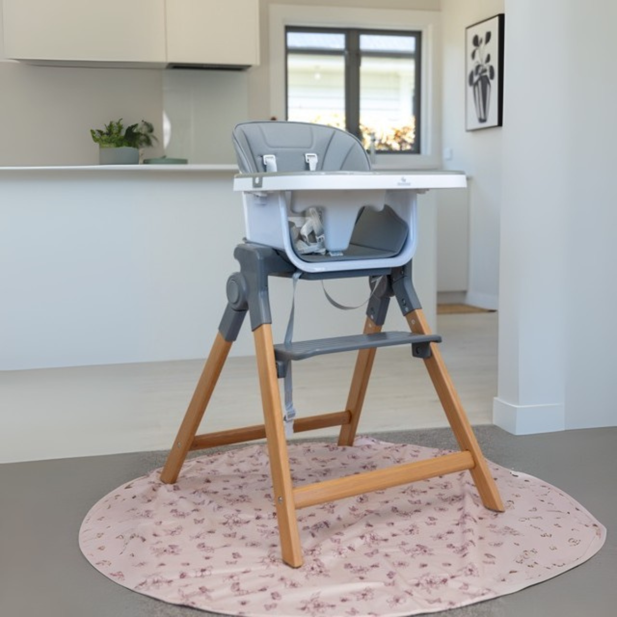 The MOOSE Frankie Foldable HighChair (Grey)
