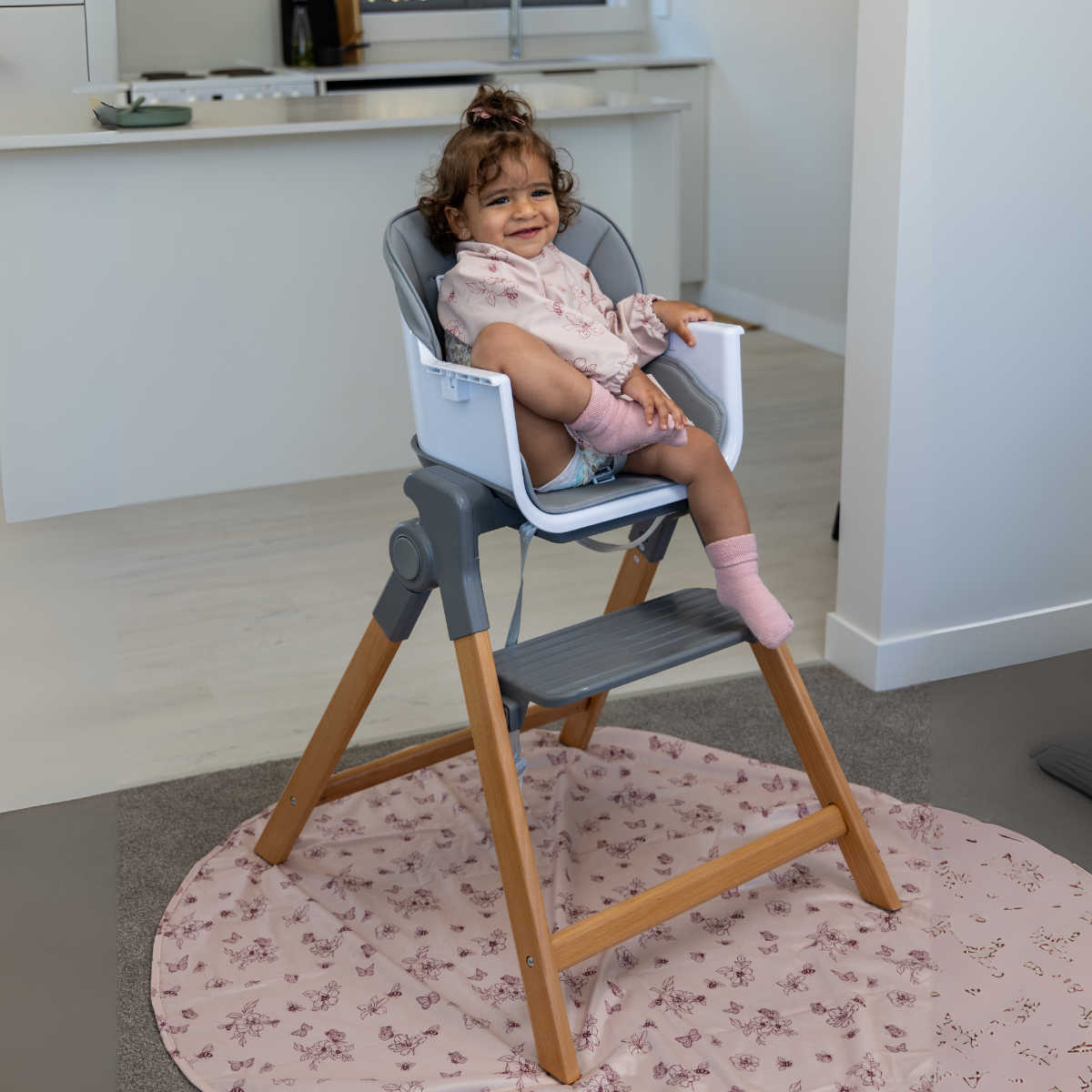 The MOOSE Frankie Foldable HighChair (Grey)