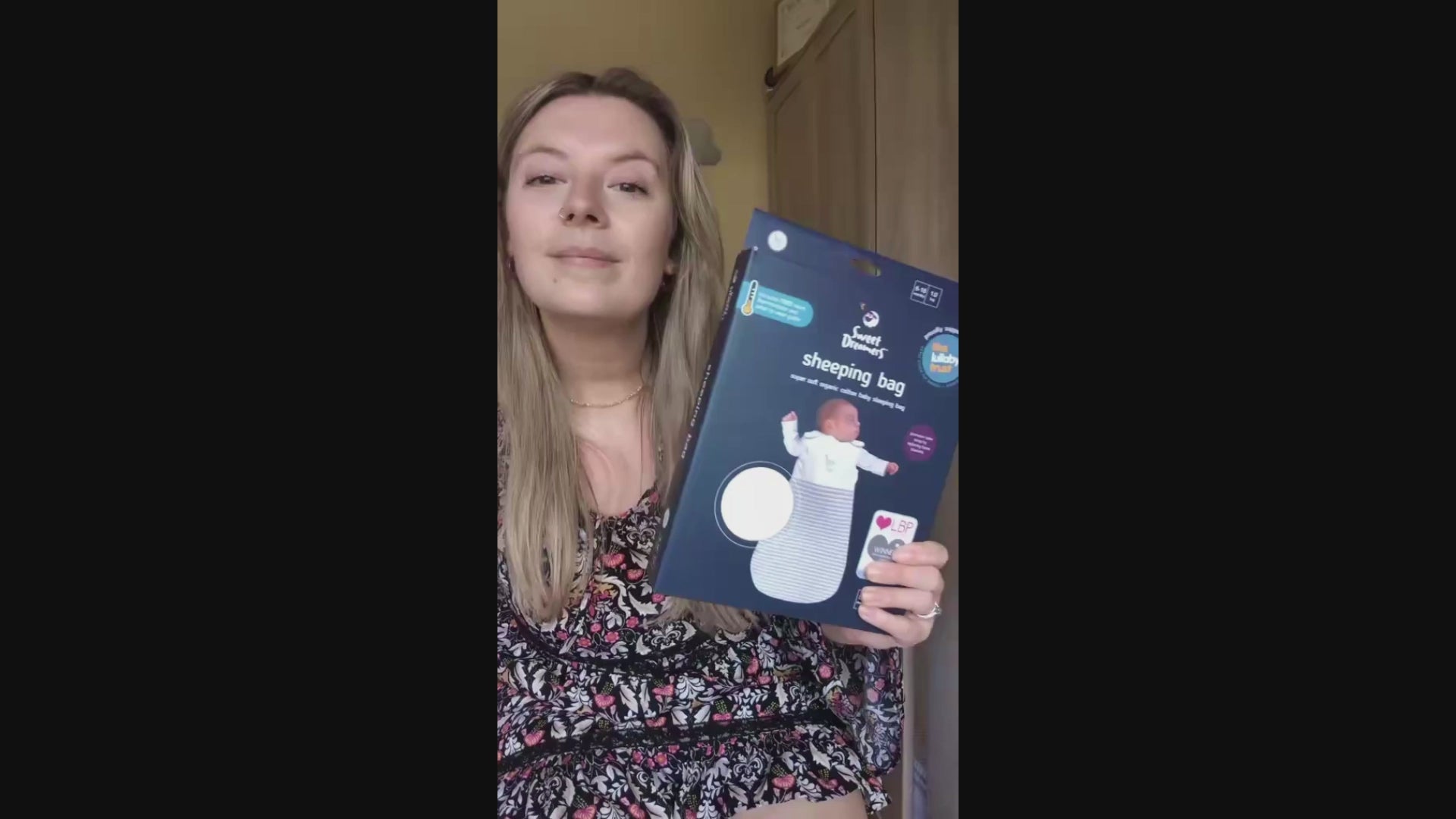 Load video: Sweet Dreamers Sleep &amp; Swaddle Transition Bag 0-3M 1 Tog